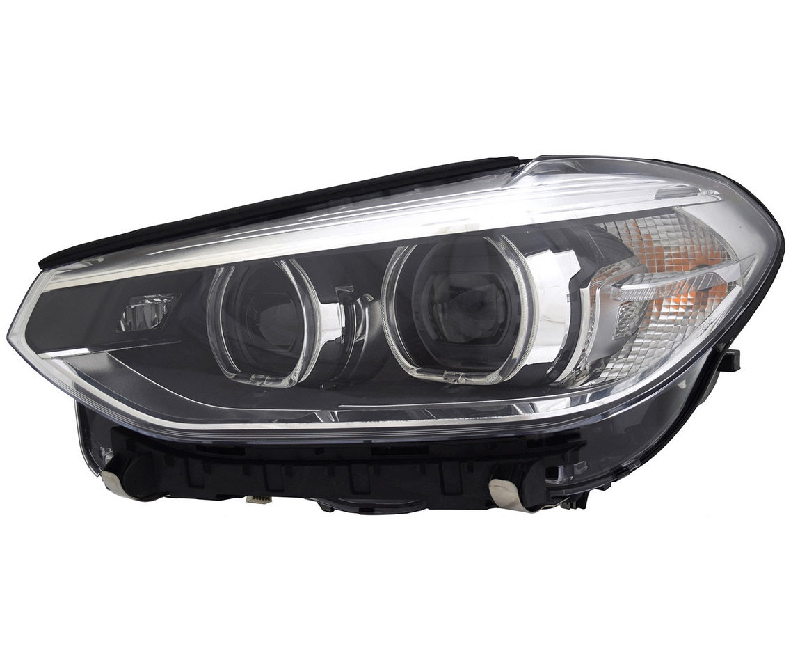 Phare avant gauche (côté conducteur) à LED pour BMW X4 (2018-2021) avec logo modifié, éclairage adaptatif et clignotants en virage, sans attache arrière automatique. Haute qualité, référence BM2502194 - Hunt Parts