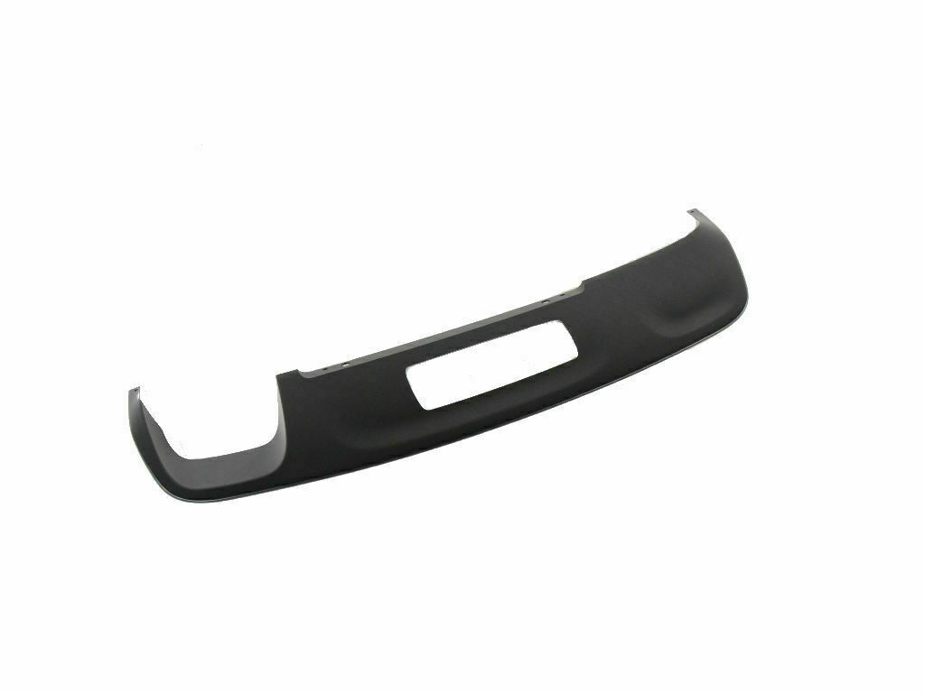 Pare-chocs arrière inférieur apprêté pour Jeep Compass 2017-2021 avec double sortie d'échappement droite et attelage de remorque, Ch1195141 - Hunt Parts