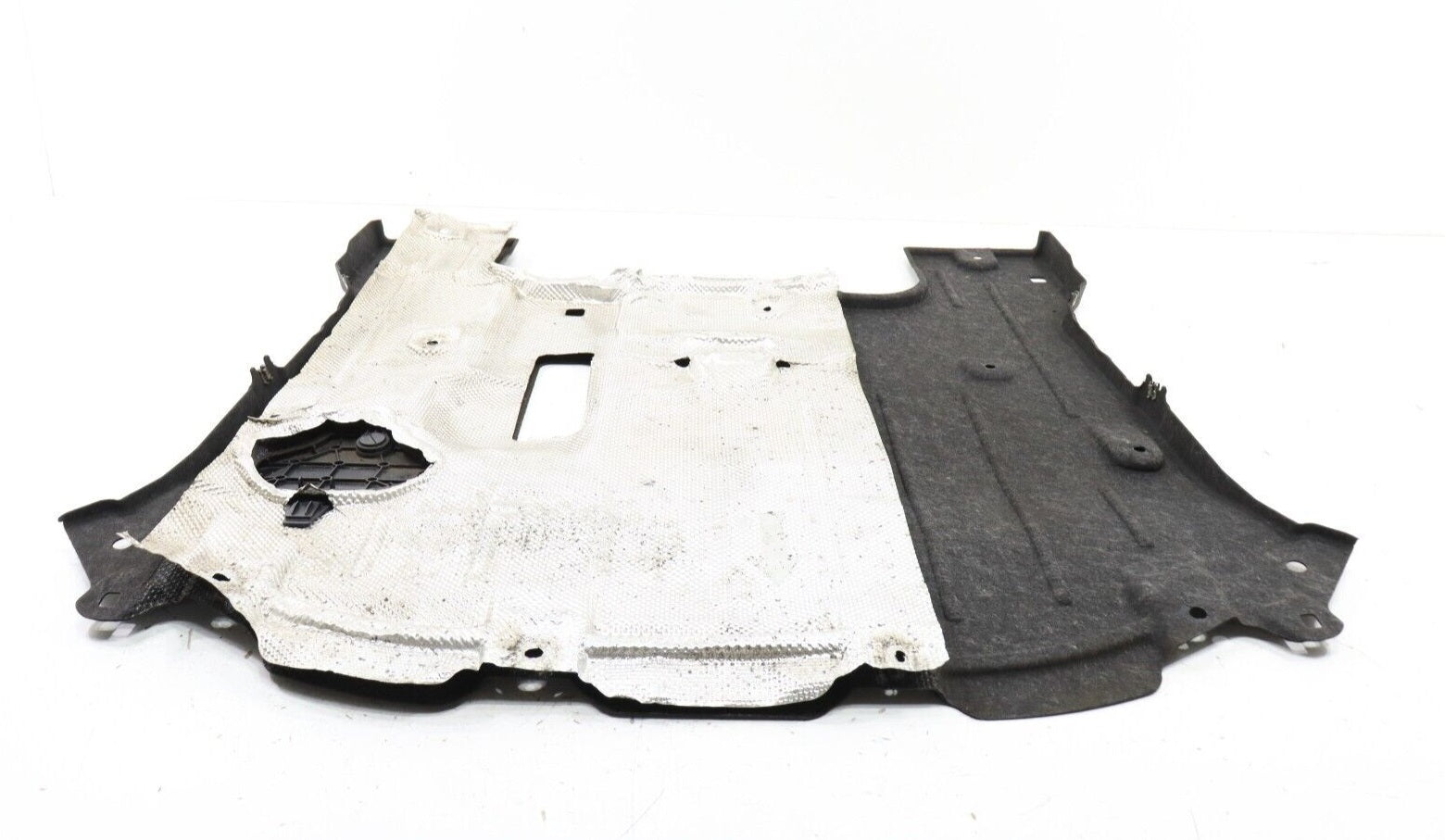 Protection de soubassement arrière pour Chrysler Pacifica (2017-2025), CH1228176