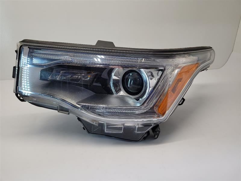 Phare avant gauche halogène avec feux de jour à DEL pour GMC Acadia 2017-2019, sans logo ni inscription, haute qualité, référence GM2502446 - Hunt Parts