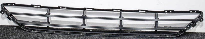 Calandre inférieure noire pour Volvo XC90 (2016-2018), design T5R/T6R/T8R, référence VO1036106 - Hunt Parts