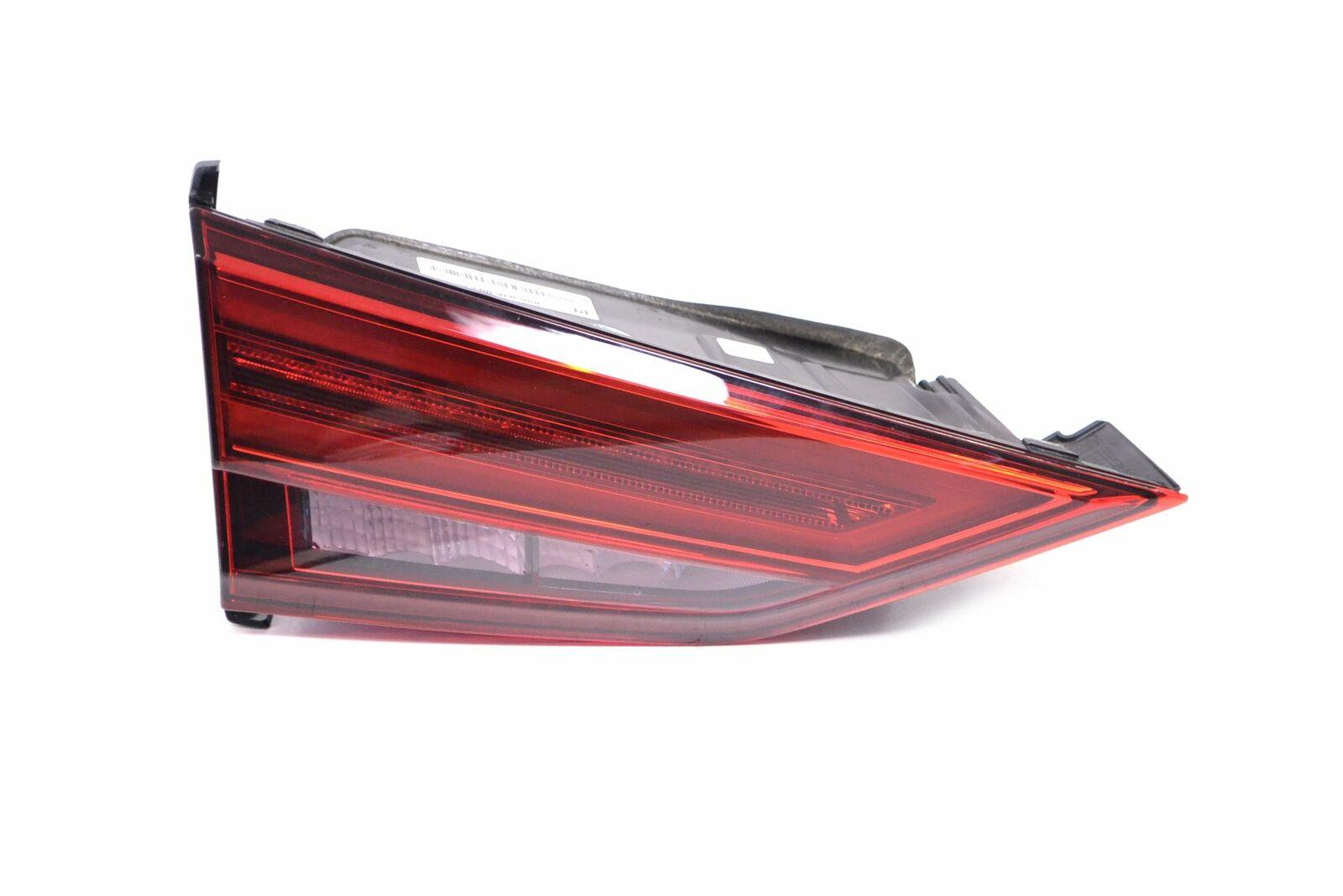 Feu de coffre côté conducteur Audi S3 2017-2020 à LED avec clignotant dynamique de série haute qualité, AU2802124
