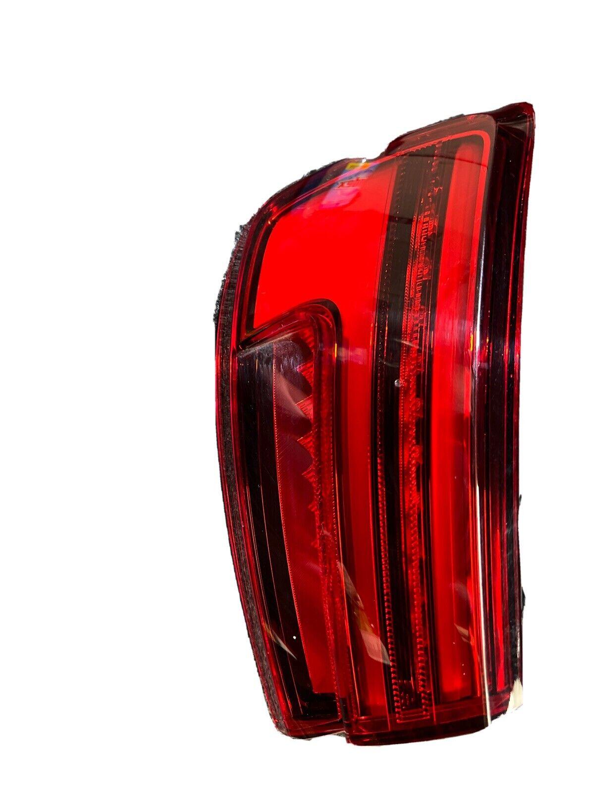 Feu arrière gauche à LED avec clignotant dynamique pour Audi A3 2017-2020, de qualité supérieure (AU2804129), référence AU2804129