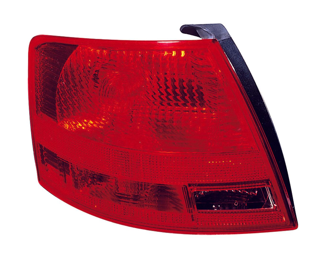 Feu arrière côté passager pour Audi S4 2005-2008 Break, haute qualité, AU2805100