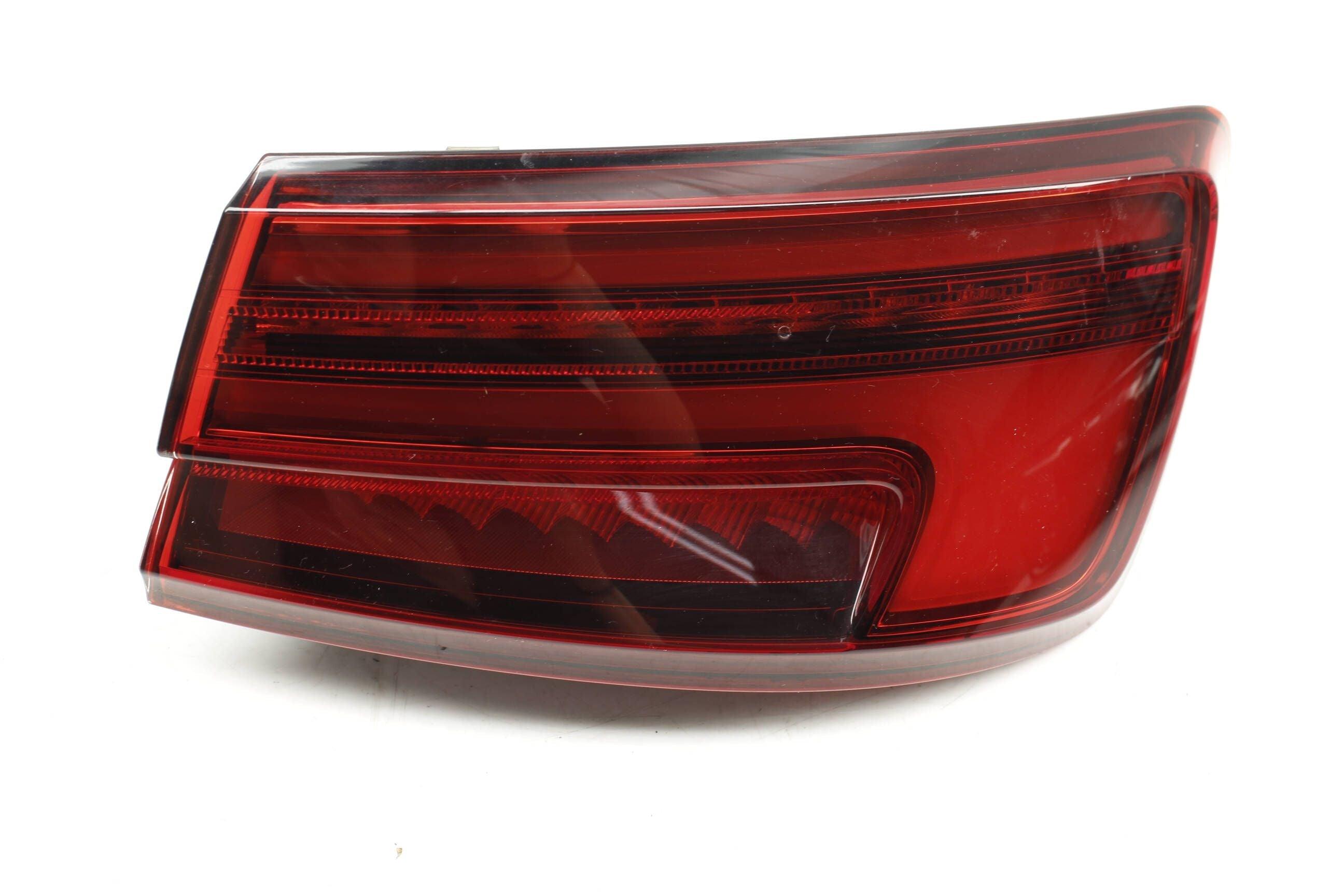 Feu arrière côté passager à LED avec fonction dynamique pour Audi S3 (2017-2020), AU2805129