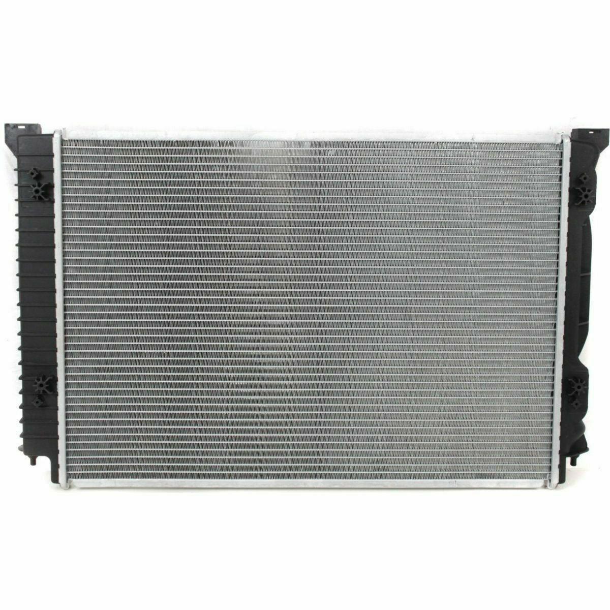 Radiateur pour Volkswagen Passat 2006-2008 (2822) 2.0L Essence/Diesel Turbo avec entrée et sortie sur les réservoirs opposés, AU3010140