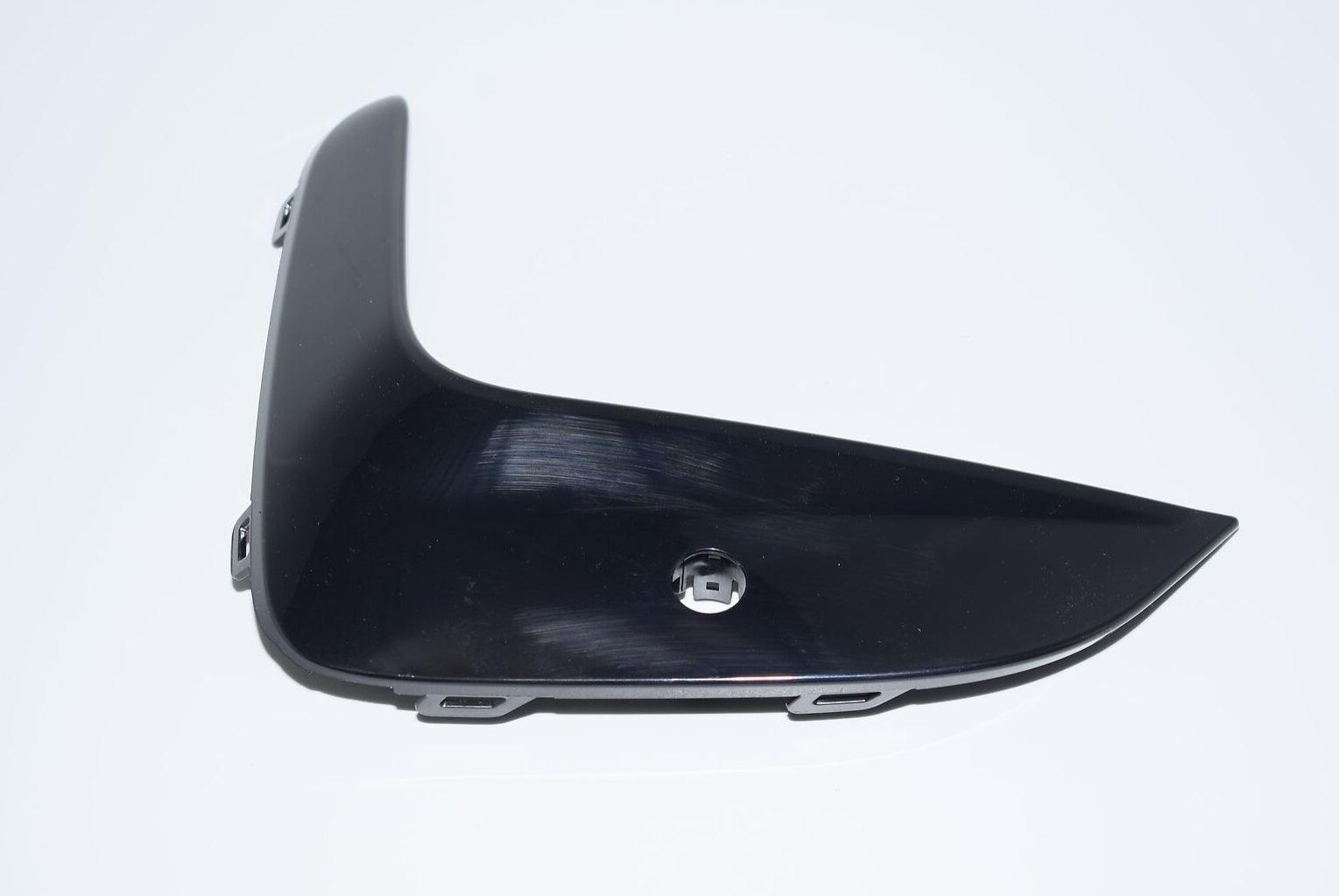 Moulure de calandre inférieure côté conducteur BMW 330i 2019-2021 sans capteur avec pack M, BM1038214
