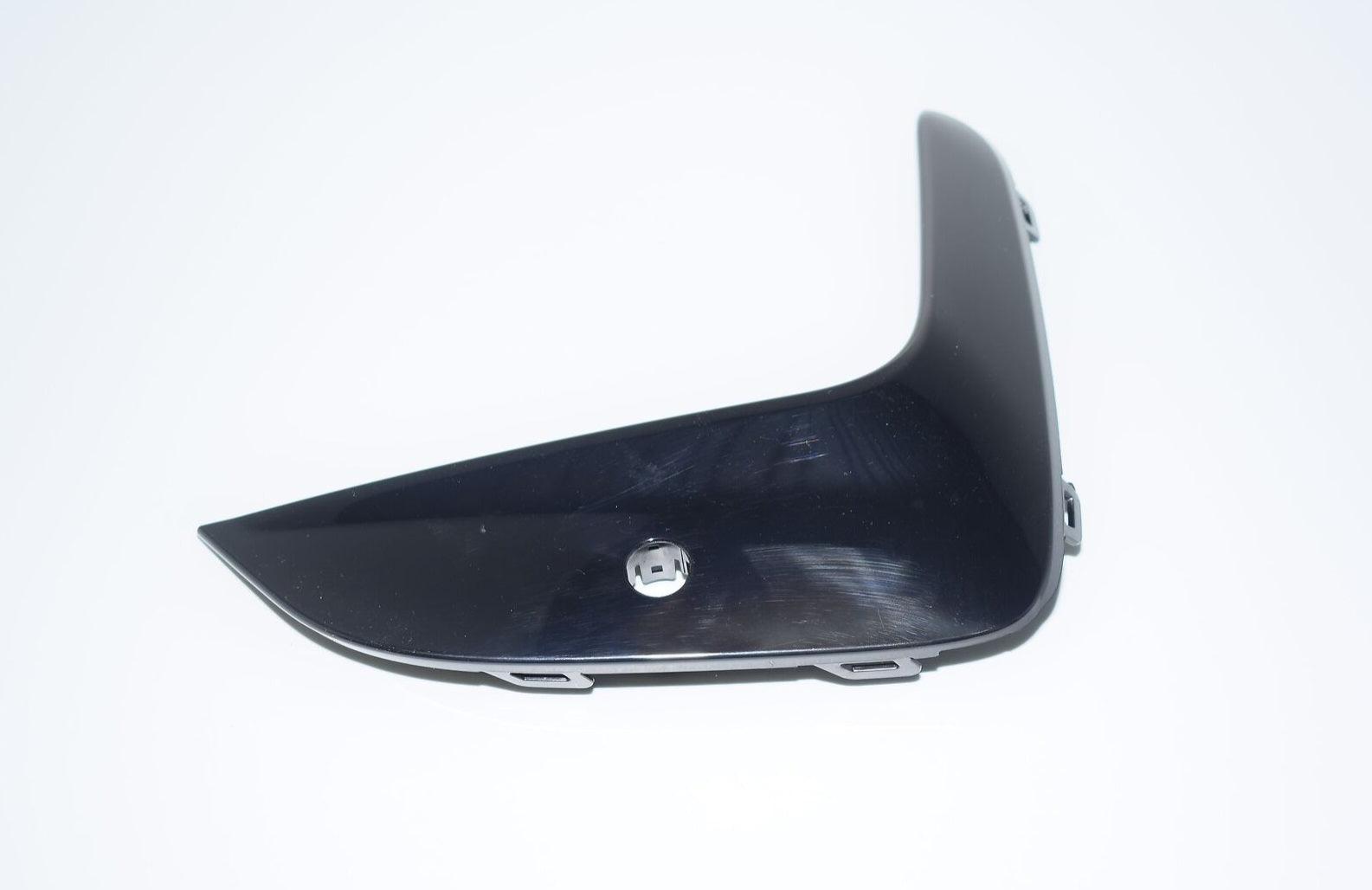 Moulure de calandre inférieure côté passager pour BMW 330i 2019-2021 sans capteur avec pack M, BM1039214