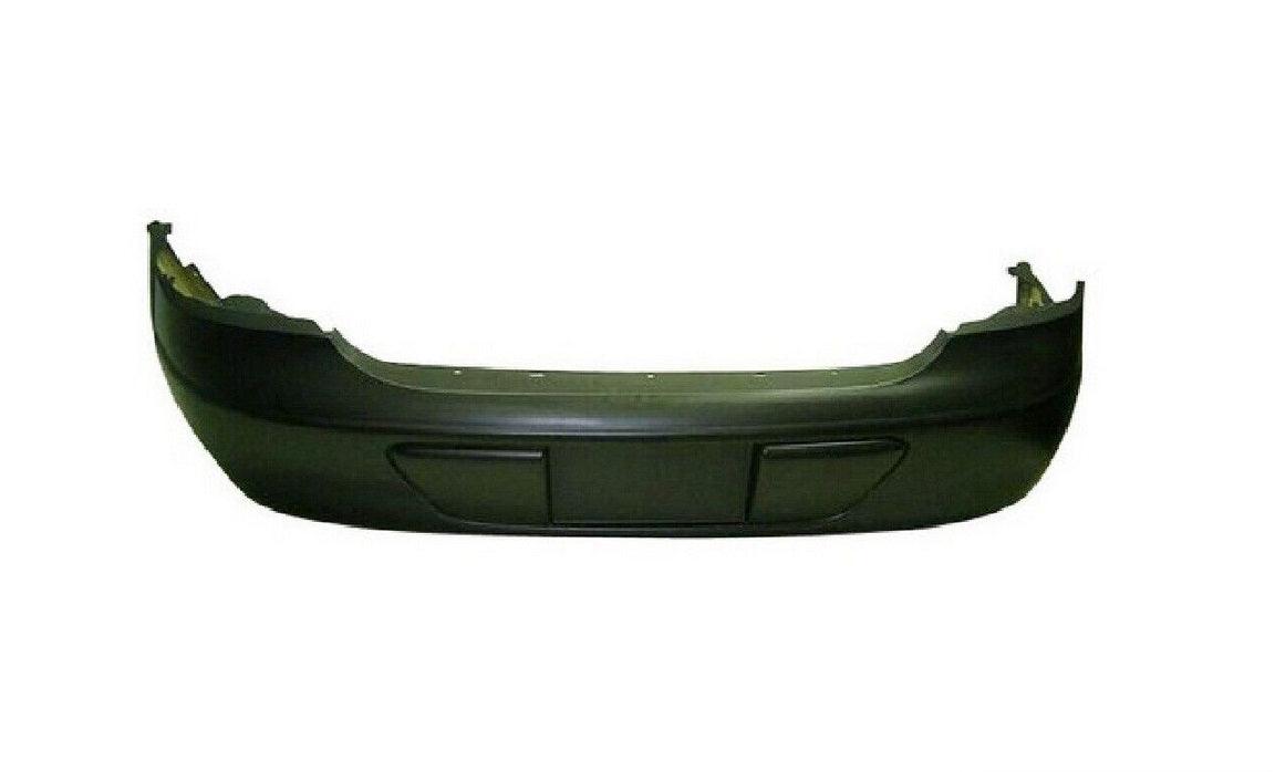 Pare-chocs arrière Chrysler 300 1999-2004 apprêté pour une utilisation sans modèles spéciaux/de base (emplacement de plaque d'immatriculation étroit avec un trou central pour feu stop), CH1100190