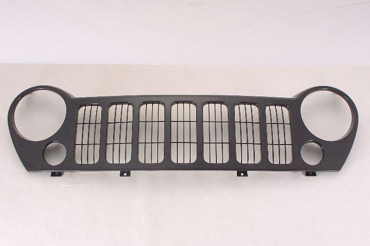 Calandre Jeep Liberty 2005-2007 noire sport avec antibrouillards, CH1200291