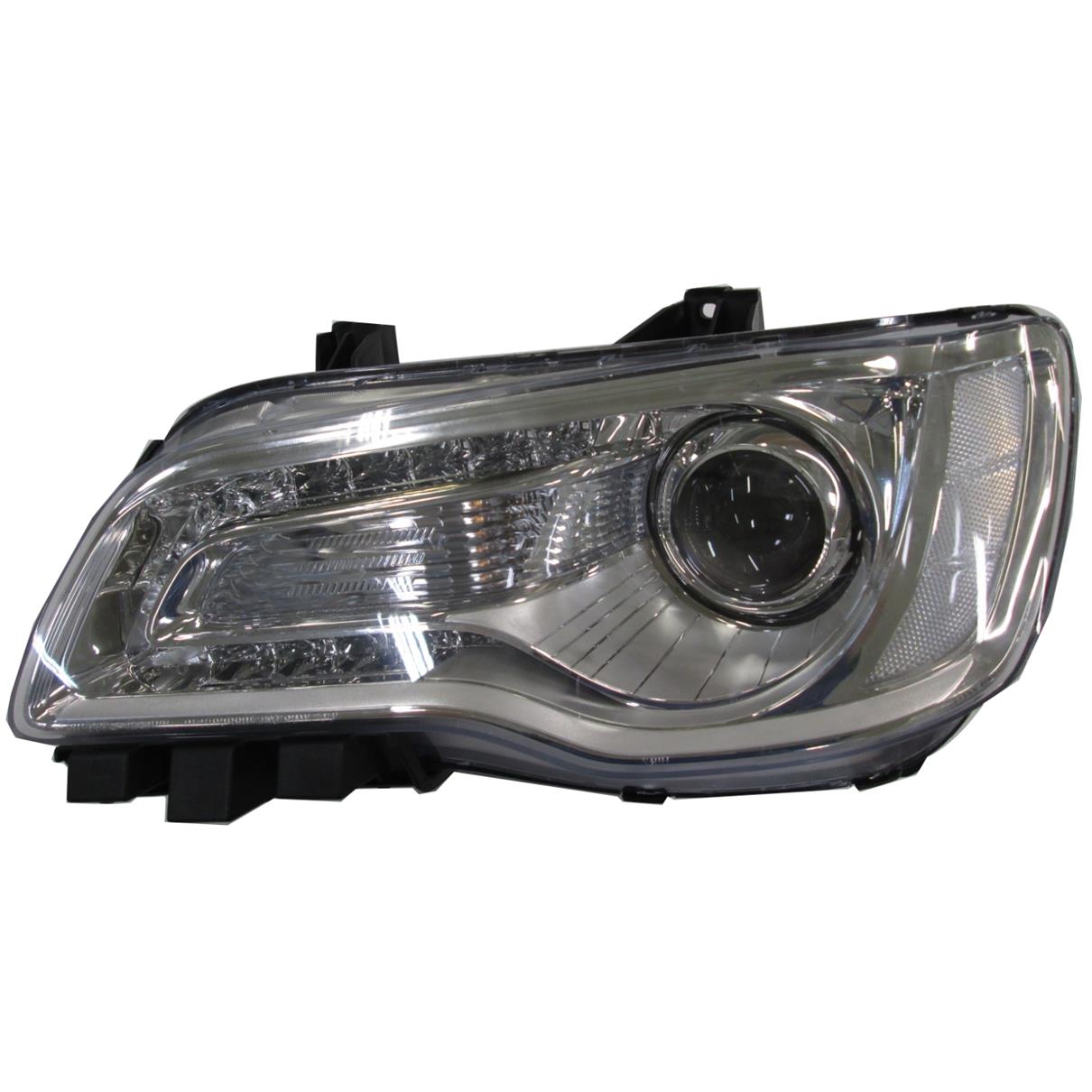 Phare avant côté conducteur Chrysler 300 2015-2017 halogène, enjoliveur chromé, CH2502268C - Hunt Parts