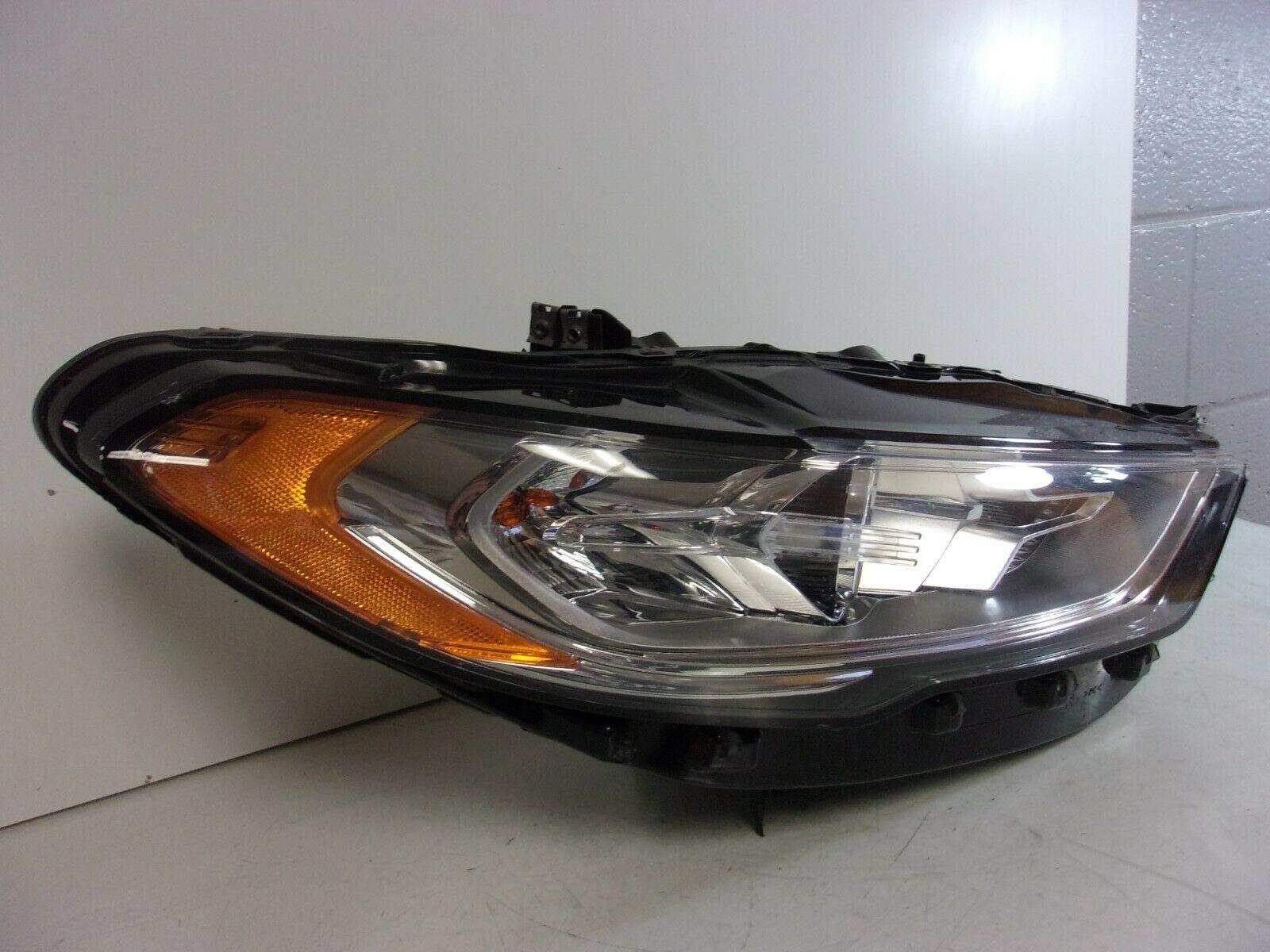 Phare avant côté passager Ford Fusion 2017-2020 halogène avec bande lumineuse LED de haute qualité, FO2503350