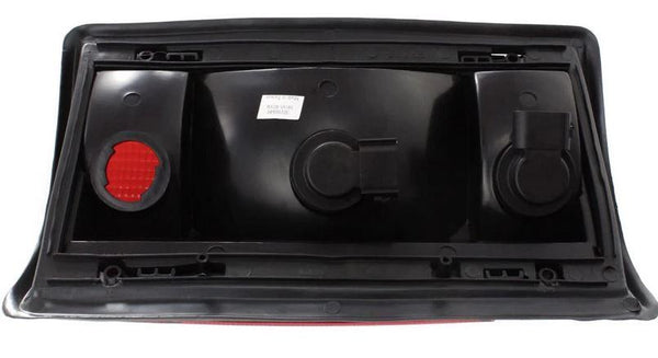 2004-2005 Ford Excursion Tail Lamp Passenger Side