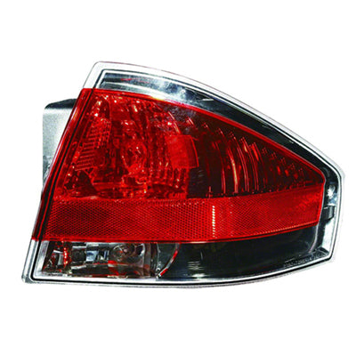 Feu arrière côté passager pour Ford Focus 2009-2011 avec garniture chromée fumée foncée, coupé/ses, berline, réf. Fo2801218C - Hunt Parts