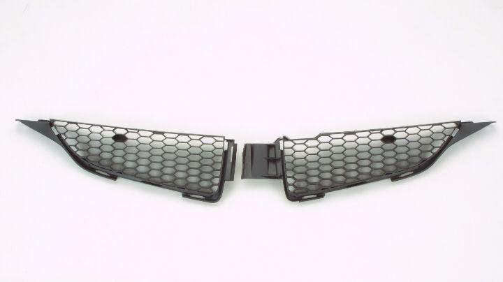Calandre supérieure côté conducteur Pontiac Vibe 2003-2004, GM1200494
