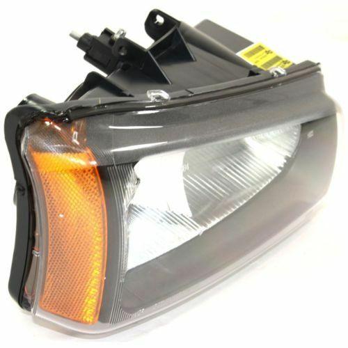 2003-2006 Chevrolet Silverado 1500 Head Lamp Passenger Side With Out Cladding 
