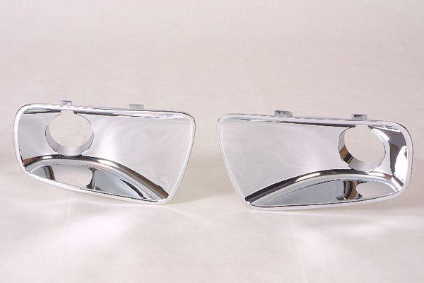 2006-2007 Saturn Vue Fog Lamp Bezel Front Passenger Side With Fog Lamp Hole Chrome Without Red Line