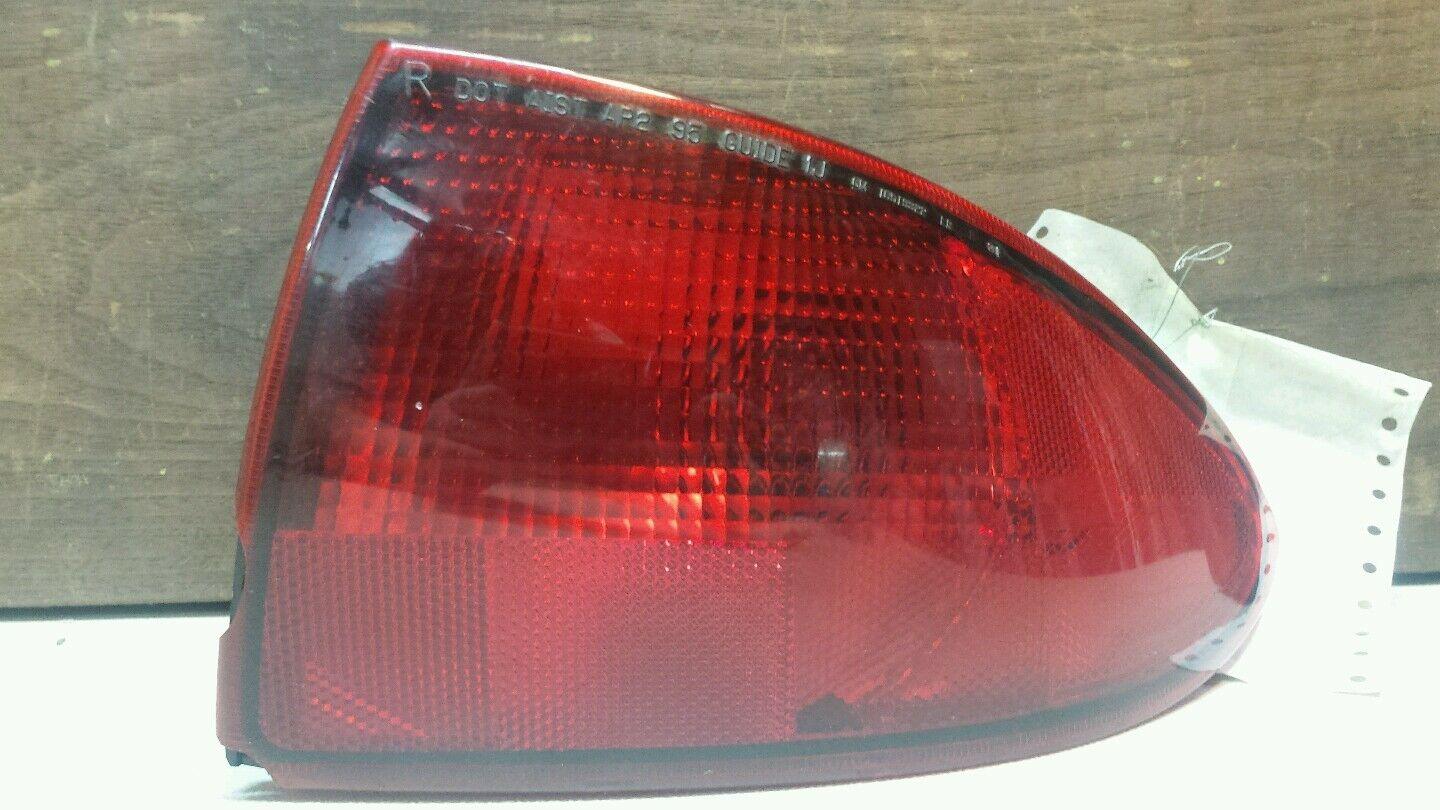 Feu arrière côté passager pour Chevrolet Cavalier 1995-1999 avec clignotant, haute qualité, GM2801129