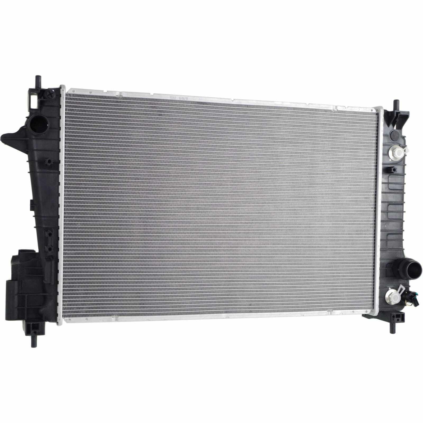 Radiateur pour Chevrolet Sonic Sedan 2012-2017 (13248) 1,4 L, GM3010570