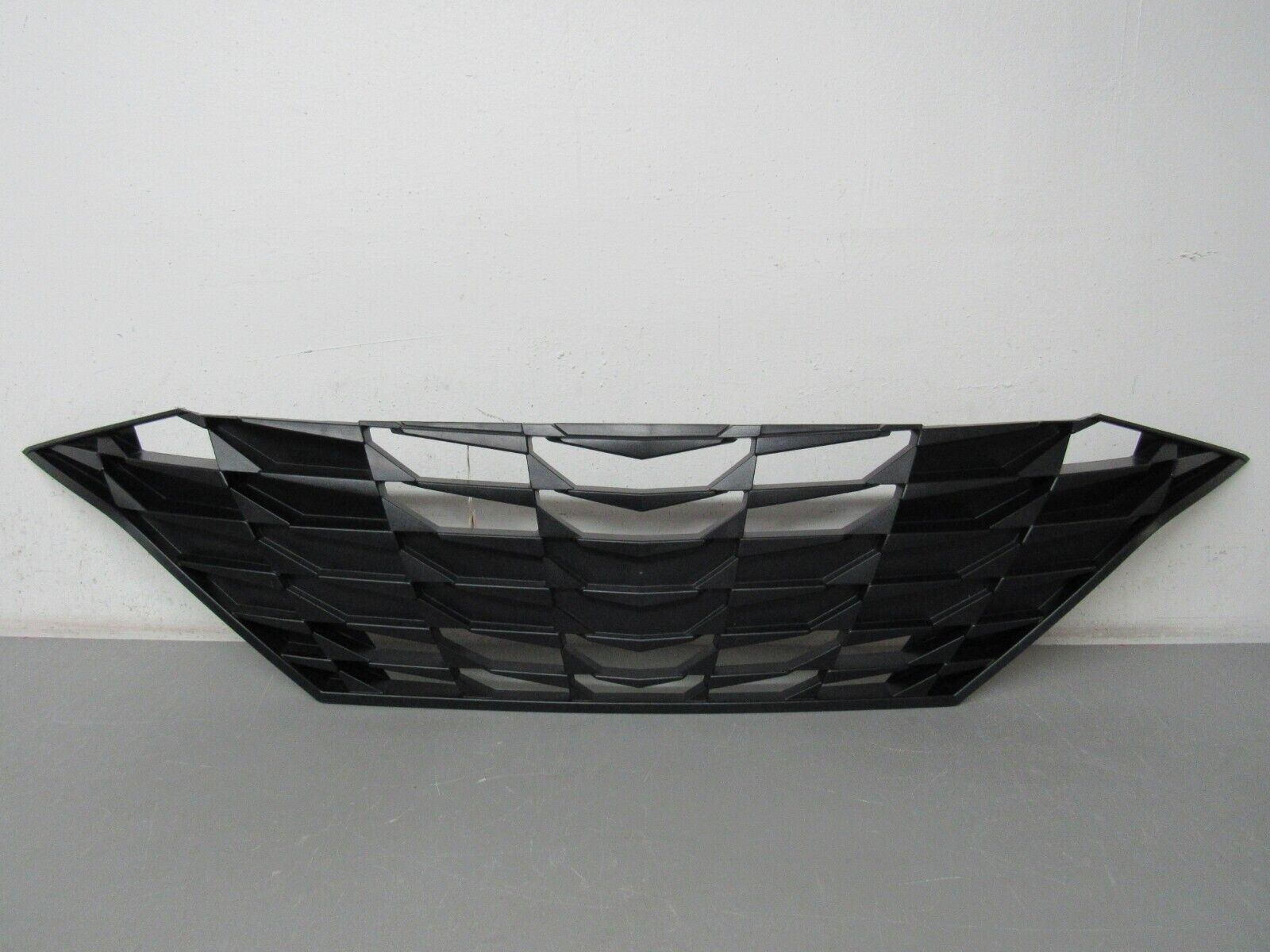 Calandre supérieure avant pour Hyundai Elantra Berline 2021-2023, noir texturé, sans régulateur de vitesse adaptatif (fabrication américaine), référence Hy1200235 - Hunt Parts