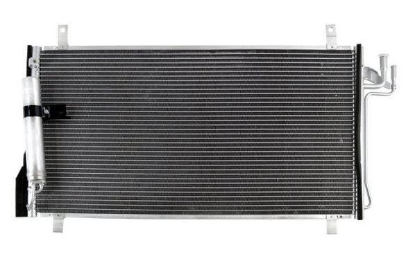 Condenseur Infiniti G35 Berline 2003-2007 (4704) avec déshydrateur, IN3030121