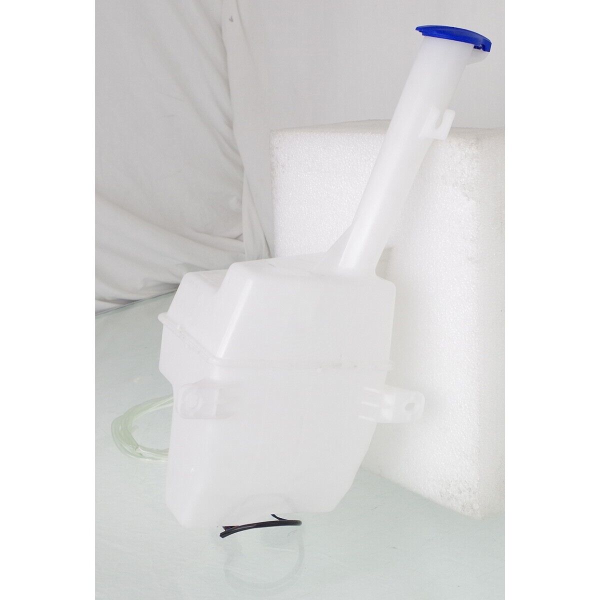 Bouchon/pompe de réservoir de lave-glace pour Kia Magentis 2012-2013, référence Ki1288112U - Hunt Parts