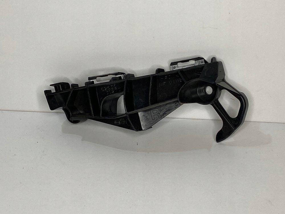 Support de pare-chocs avant côté passager Lexus GS200T 2016 en plastique, LX1043120