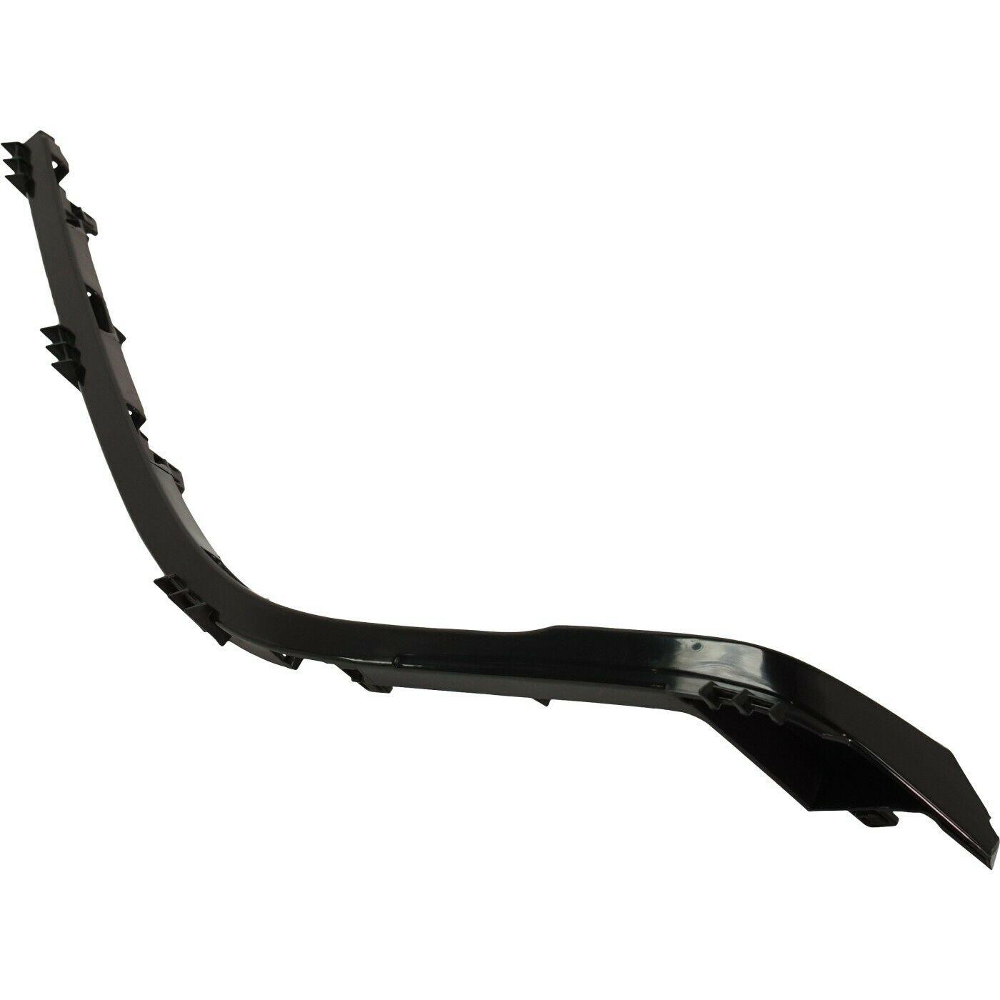 Moulure de calandre côté conducteur Mazda 3 2017-2018 Noir mat, MA1212104