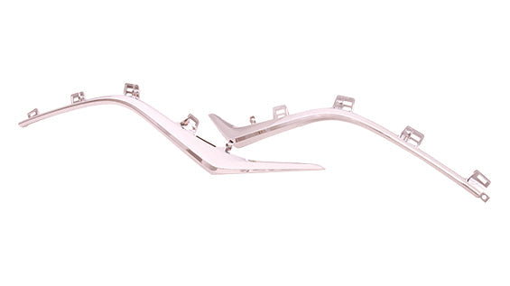 Moulure de calandre côté conducteur pour Mazda 3 (berline/hayon) chromée (2014-2016), référence MA1214105U - Hunt Parts
