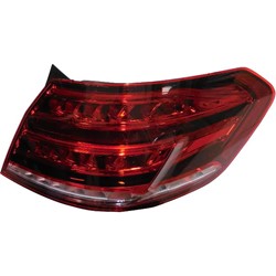 Feu arrière côté passager Mercedes E250 2015-2016 Berline/Hybride Capa, MB2805112C - Hunt Parts