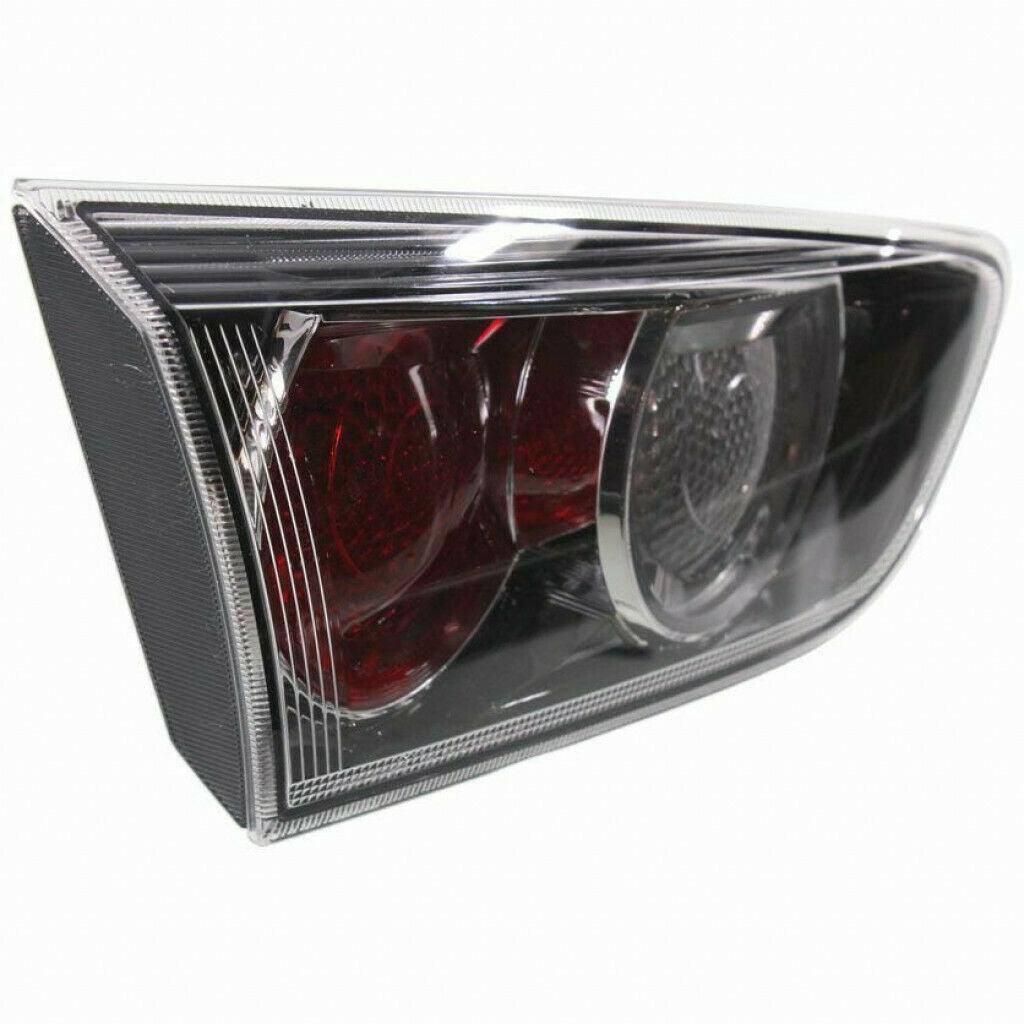 Feu de coffre côté conducteur pour Mitsubishi Lancer Evolution 2009-2015 (feu de recul) (Tous modèles 10-15/2009 avec version Turbo) Qualité économique, MI2802101U