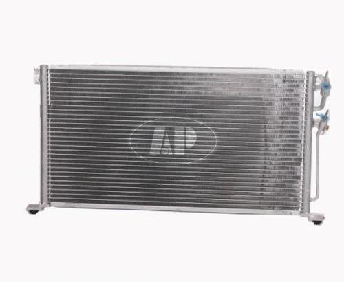 Condenseur Mitsubishi Lancer 2002-2003 3102, MI3030160