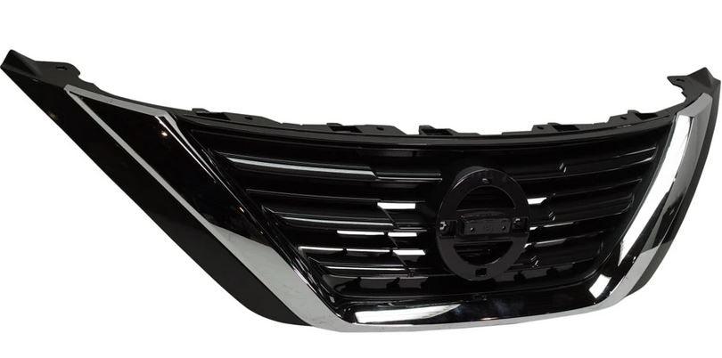 Calandre supérieure Nissan Altima Sedan 2016-2018 Gris argent métallisé avec moulure chromée, NI1200283