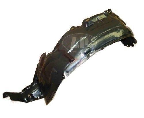 Passage de roue côté conducteur Nissan Sentra 1995-1997, NI1250101