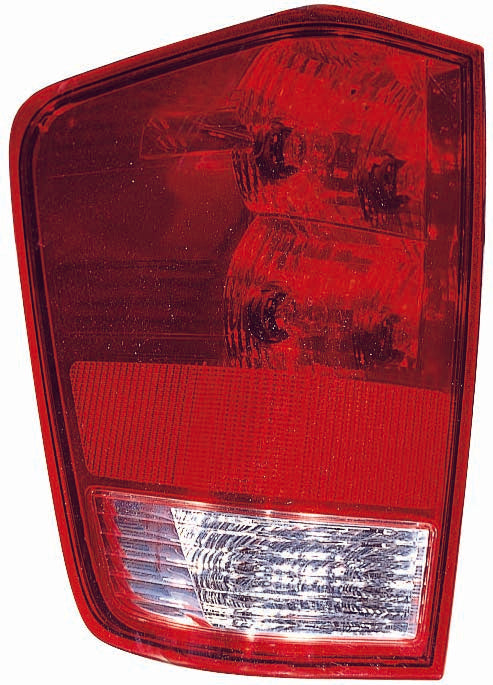 Feu arrière côté conducteur pour Nissan Titan 2004-2015 sans benne utilitaire, NI2800161C - Hunt Parts