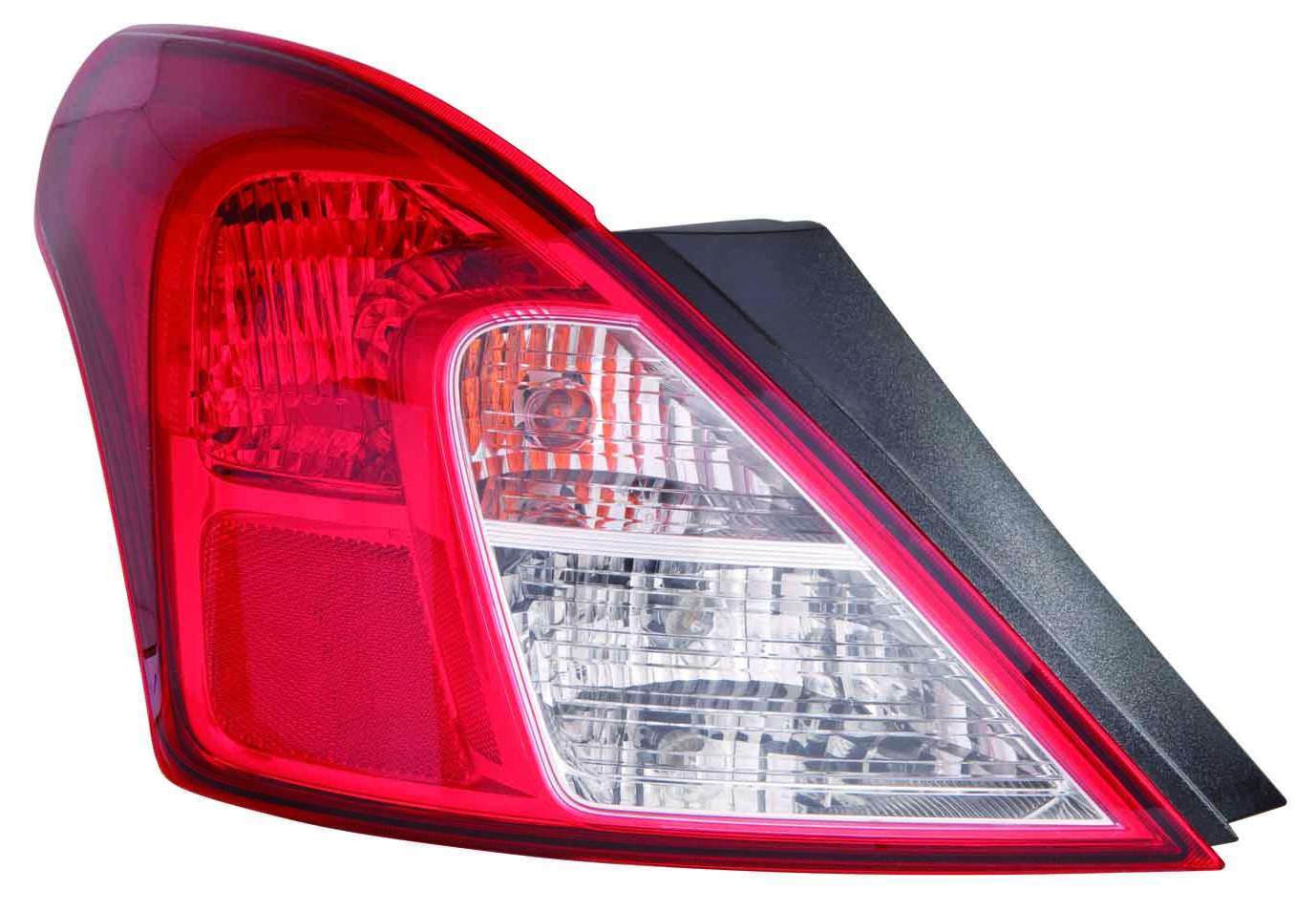 Feu arrière côté conducteur Nissan Versa Sedan 2012-2019 Capa - Pièces détachées Hunt