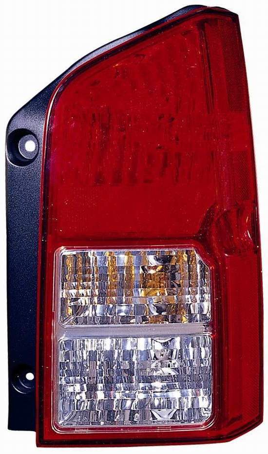 Feu arrière côté passager Nissan Pathfinder 2005-2012 Capa - Pièces détachées Hunt