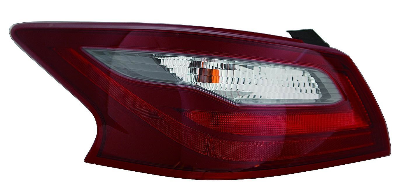 Feu arrière côté conducteur Nissan Altima 2018 sans boîtier fumé, NI2804112C - Hunt Parts