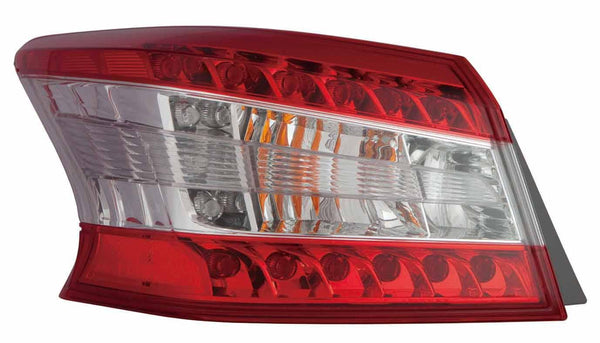 2013-2015 Nissan Sentra Tail Lamp Passenger Side