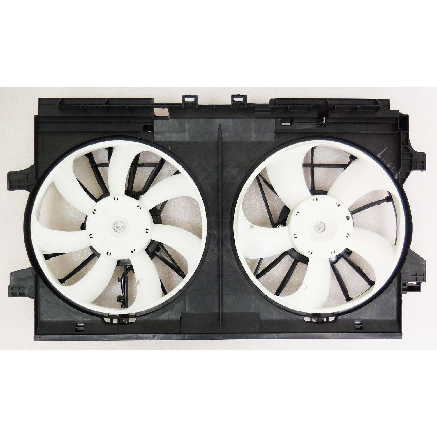 Ensemble ventilateur de refroidissement Subaru Impreza 2017-2019, Su3115135U - Hunt Parts