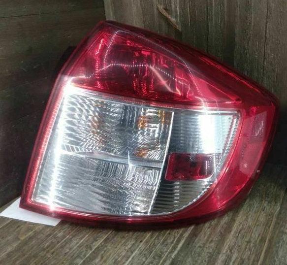 Feu arrière côté passager pour Suzuki SX4 berline 2008-2013, haute qualité, référence SZ2819111