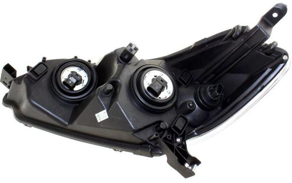 2014 Toyota Matrix  Head Lamp Passenger Side