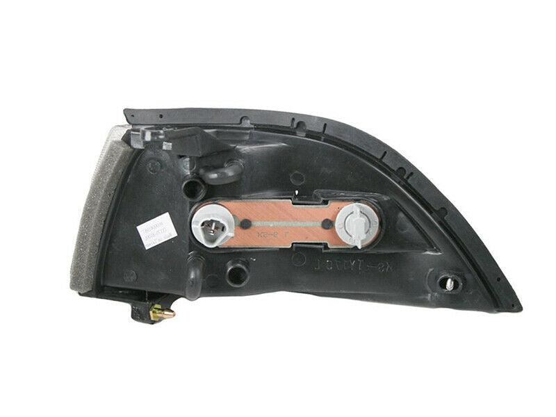 Feu de position latéral côté passager pour Toyota Corolla Wagon 1988-1992, TO2521108V