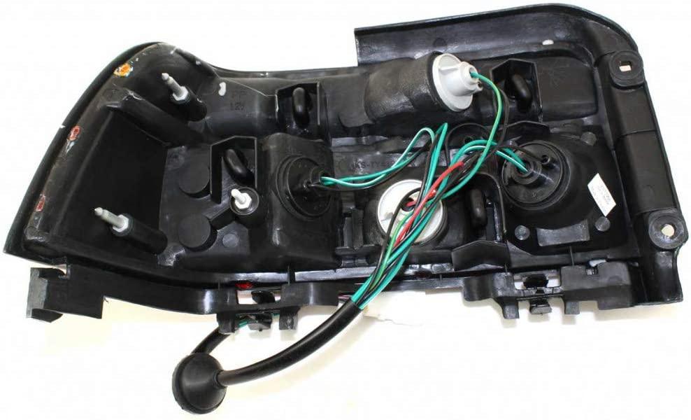 Feu arrière côté conducteur pour Toyota Corolla Wagon 1993-1996, TO2800141V