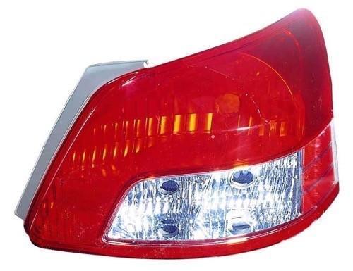Feu arrière côté passager pour Toyota Yaris Berline 2007-2011, modèle Sport, référence To2819140C - Hunt Parts