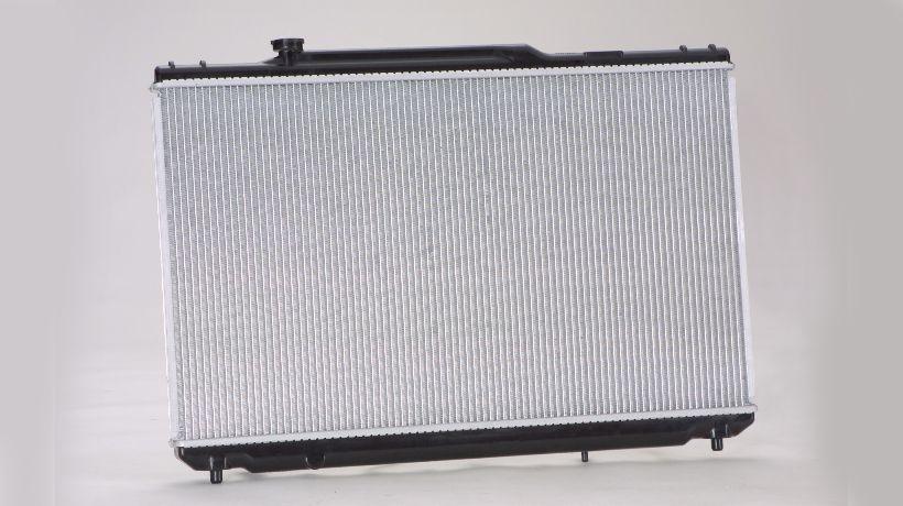 Radiateur Toyota Camry 1992-1996 (1318) 4 cylindres, TO3010115