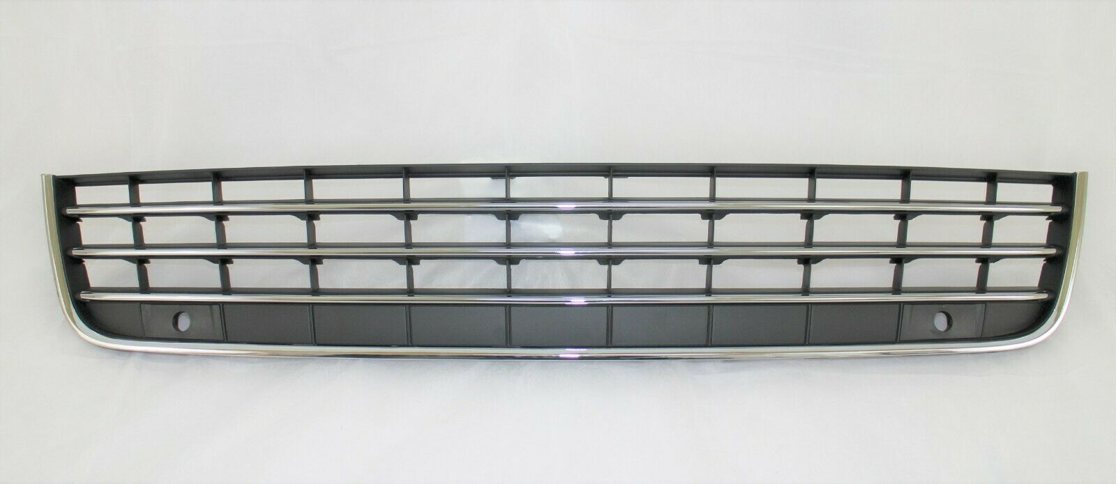 Calandre inférieure centrale chromée pour Volkswagen Touareg 2011-2014 - Hunt Parts