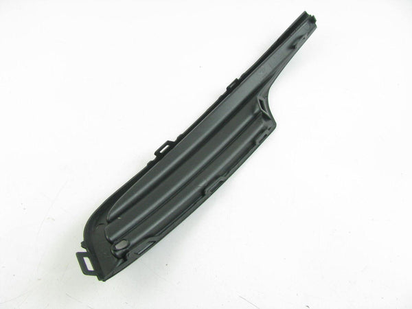 2015-2017 Volkswagen Golf Hatchback Grille Passenger Side Outer Without Chrome Strip