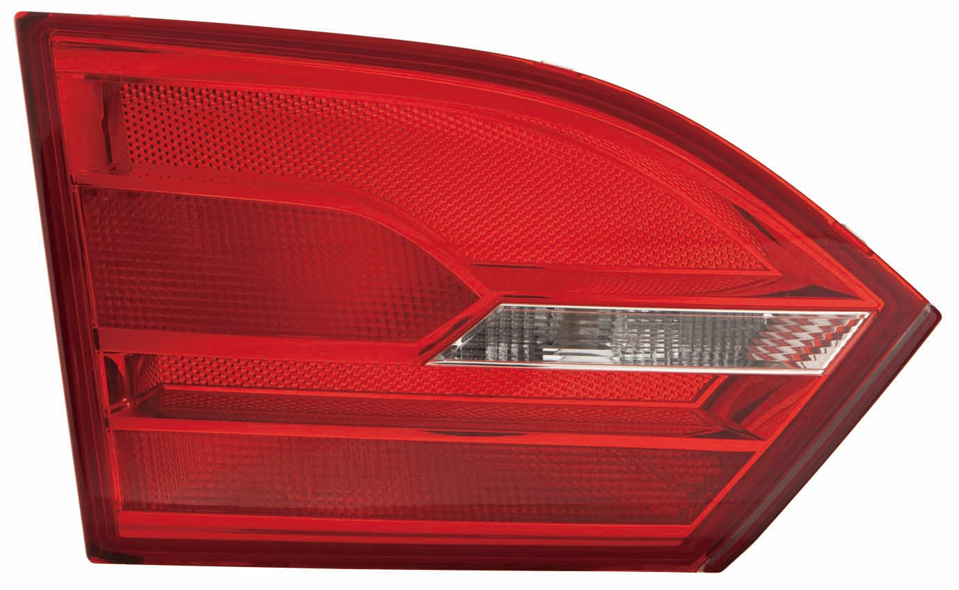 Feu de coffre côté conducteur Volkswagen Jetta 2011-2014 (feu de recul) Capa, VW2802103C - Hunt Parts