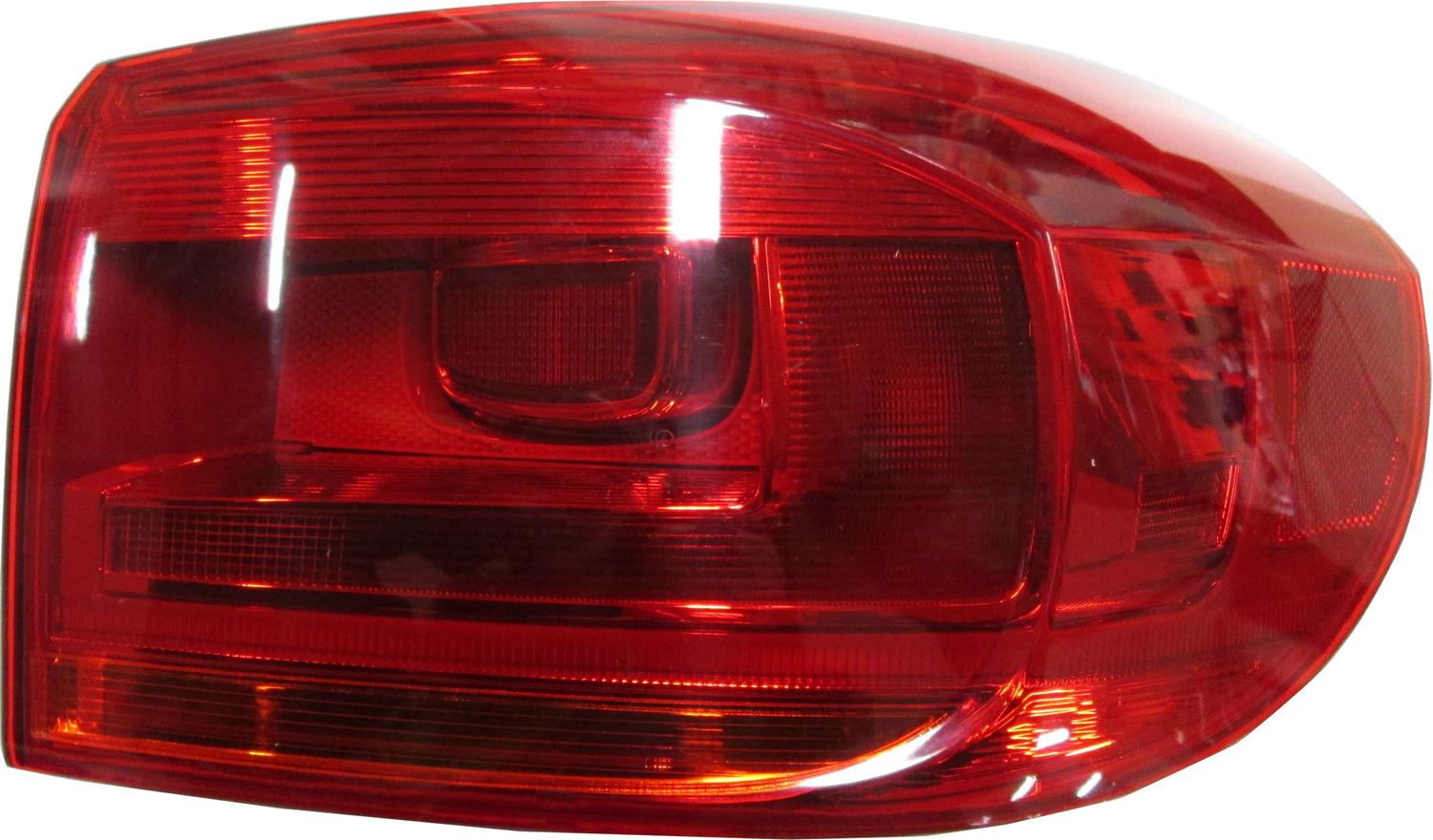 Feu arrière côté conducteur pour Volkswagen Tiguan 2012-2017 (à partir de 39975 Capa, VW2804110C) - Hunt Parts